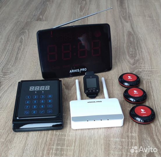 Кнопка вызова персонала, часы, табло, пуль, репите