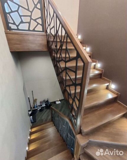 Лестница Ясень Дуб Бук Металл