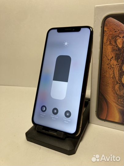 iPhone Xs, 64 ГБ