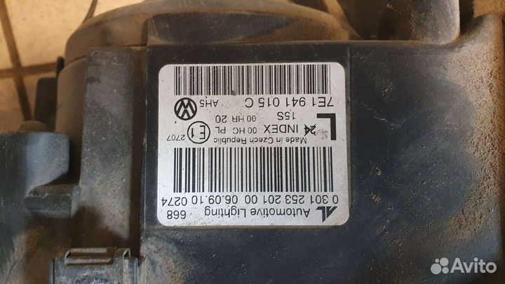 Фара левая Volkswagen Transporter 5