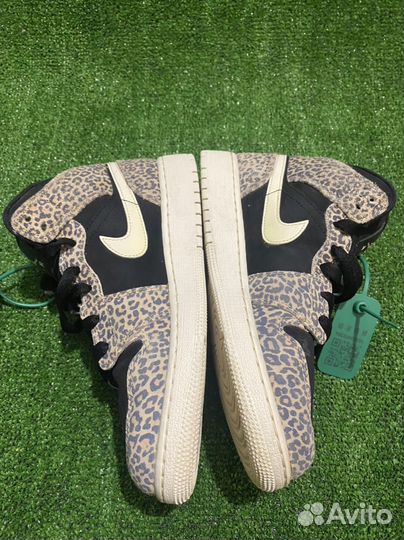 Jordan Air Jordan 1 Mid