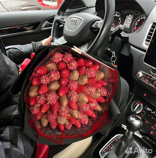 Букет клубника в шоколаде Premium