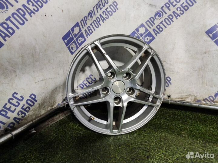 Комплект литых дисков R15