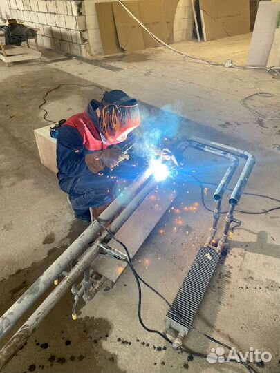 Услуги сварщика. Замена радиаторов отопления