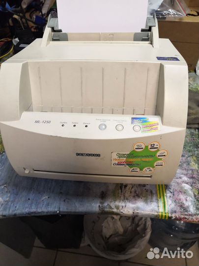 Принтер лазерный бу