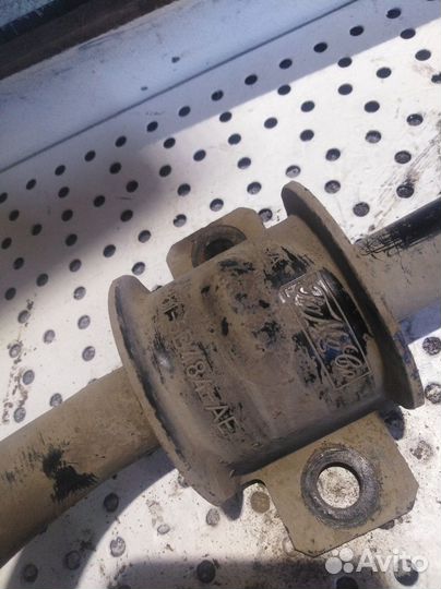 Стабилизатор передний Ford C-MAX