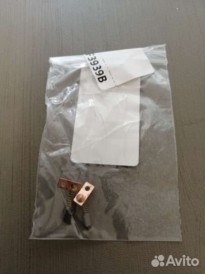 Щётки для ручки strong 105L