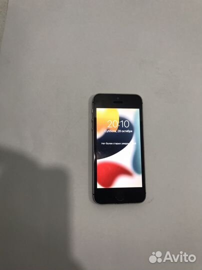 iPhone SE, 32 ГБ