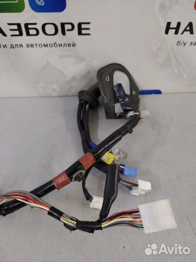 Проводка двери передняя правая Toyota Land Cruiser