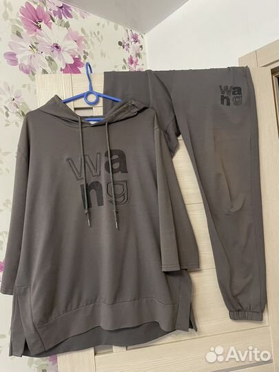 Костюм спортивный