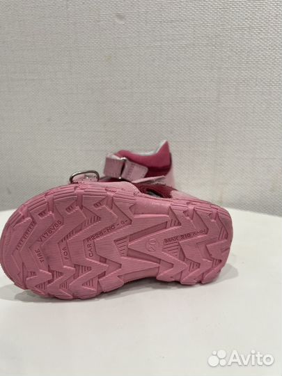 Сандали для девочки