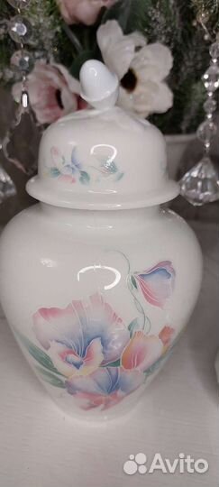 Фарфоровая банка