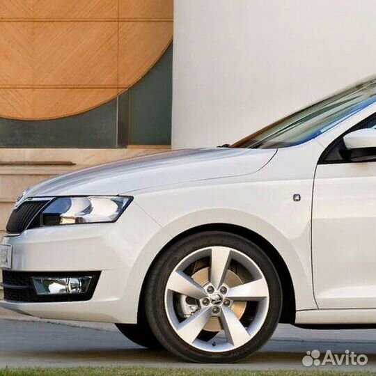 Крыло переднее левое в цвет Skoda Rapid