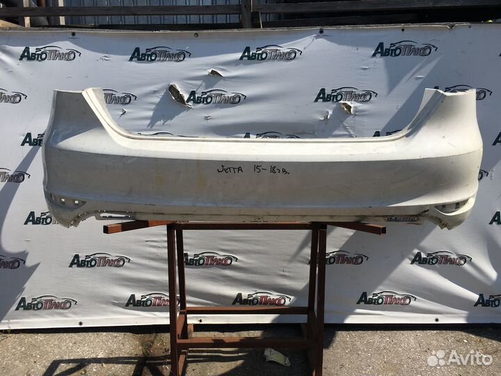 Задний бампер Volkswagen Jettta 6