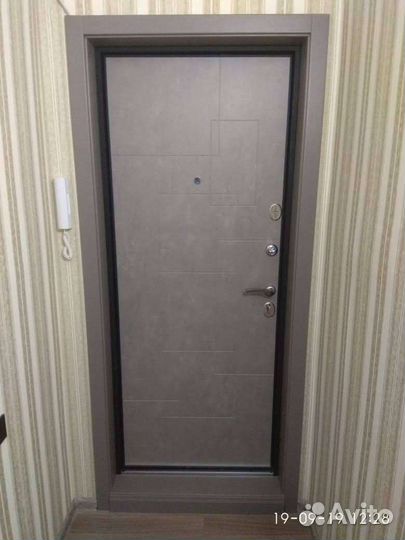 Монтаж откосов на входные двери