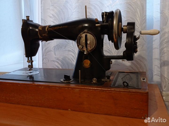 Швейная машина Подольск ручная СССР