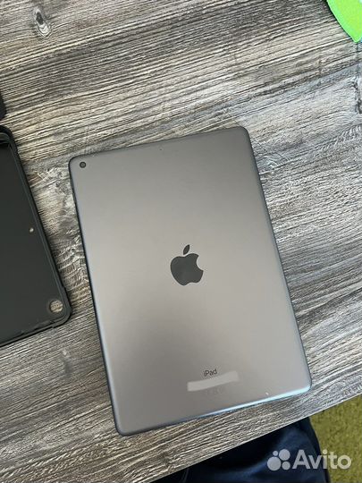 Актуально Планшет iPad 2019 со стилусом