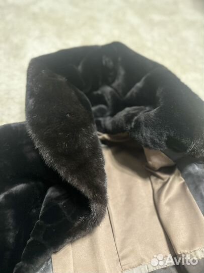Шуба мутоновая с капюшоном норка 46 р
