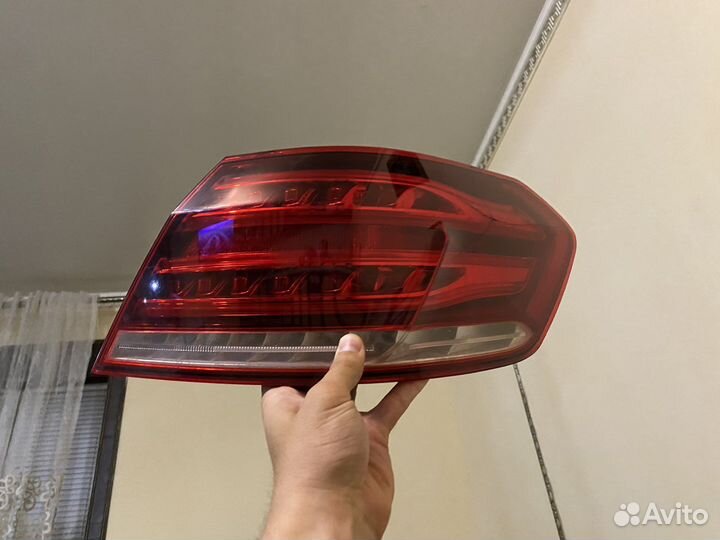 Задние фары на w212 багажник