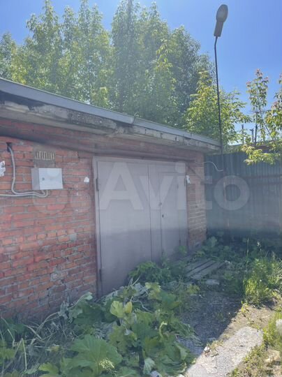 Гараж, > 30 м²
