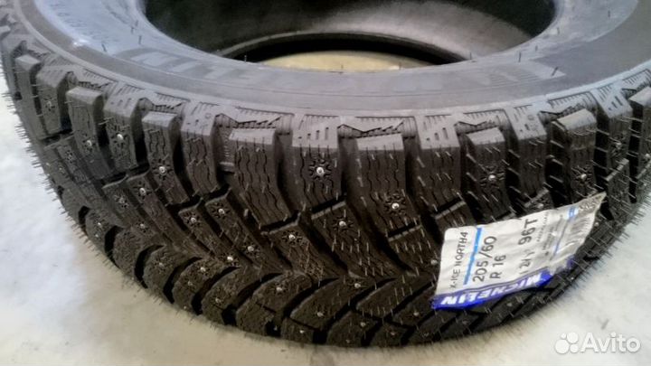 Michelin X-Ice North 4 235/45 R19 99H