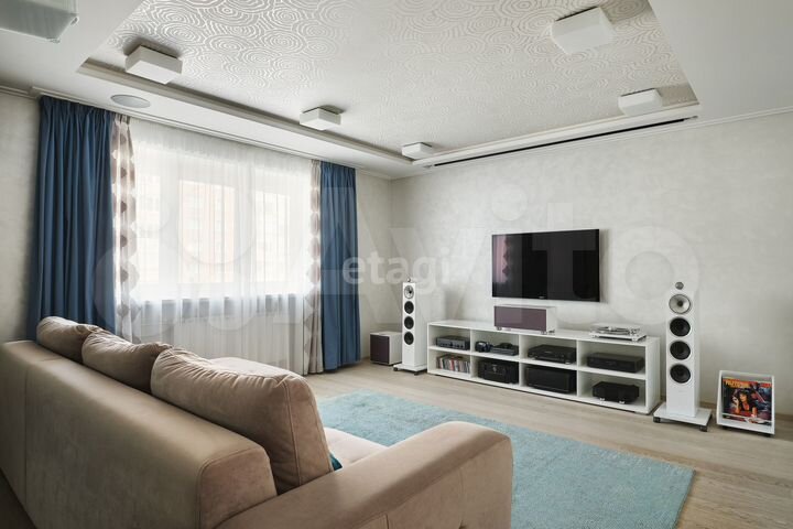 3-к. квартира, 122 м², 4/10 эт.