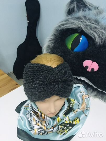 Повязка на голову вязаная