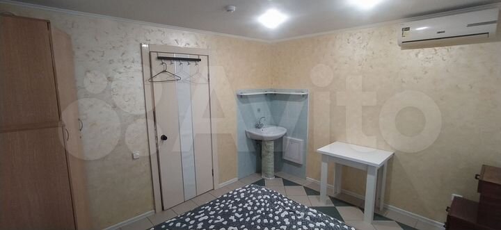 Комната 15,5 м² в 5-к., 1/9 эт.