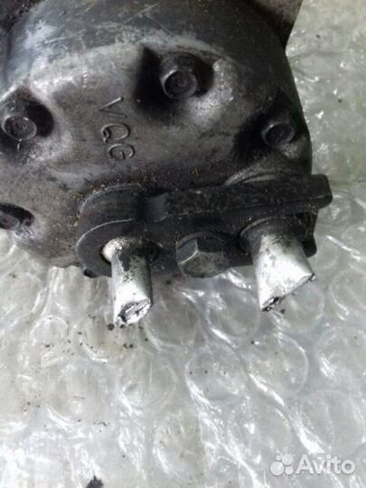 Компрессор кондиционера Renault Megane