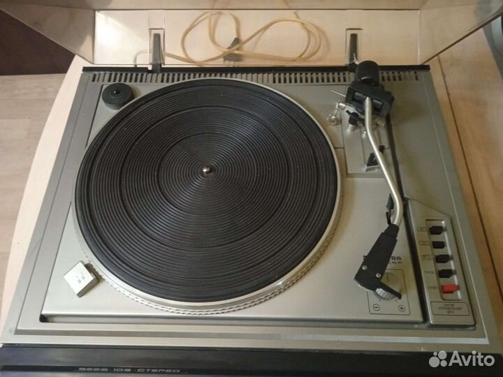 Проигрыватель винила вега 109