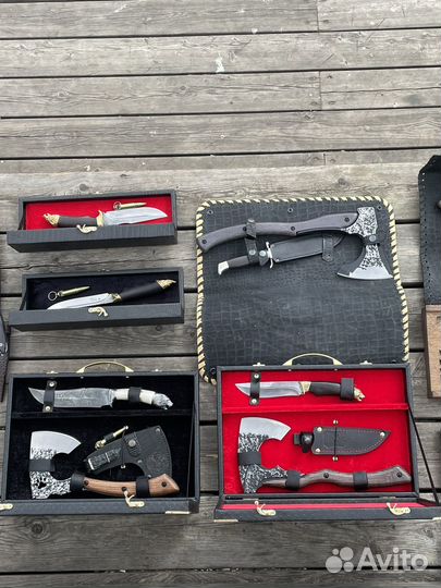 Кованые красивые и мощные топоры для дров