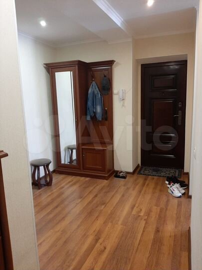 3-к. квартира, 70 м², 4/6 эт.