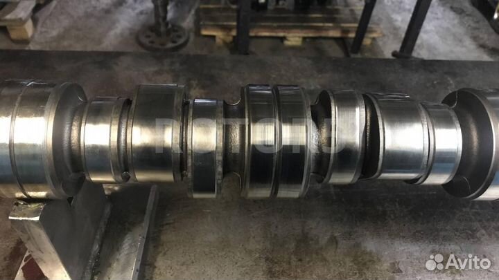 Распредвал Scania R DC13 PDE 1832378