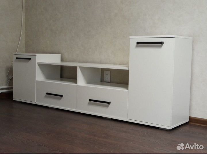 Тумба под телевизор «Парус-2»