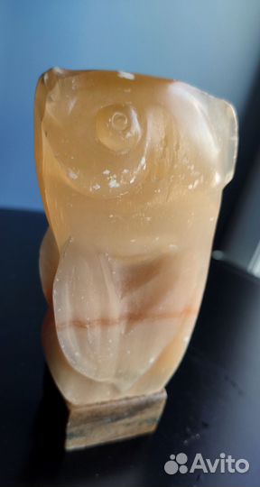 Статуэтка золотая рыбка селенит