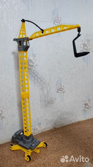 Подъемный кран игрушка