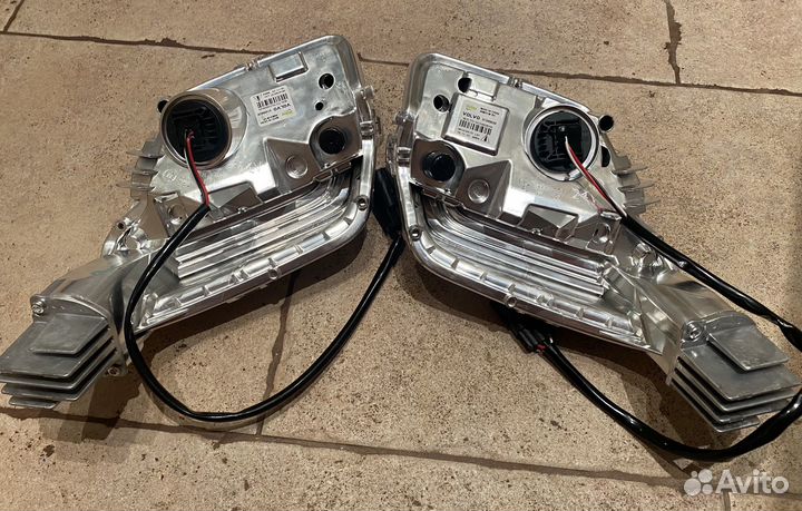 Новые Фары ходовые огни Volvo XC60 Restail LED