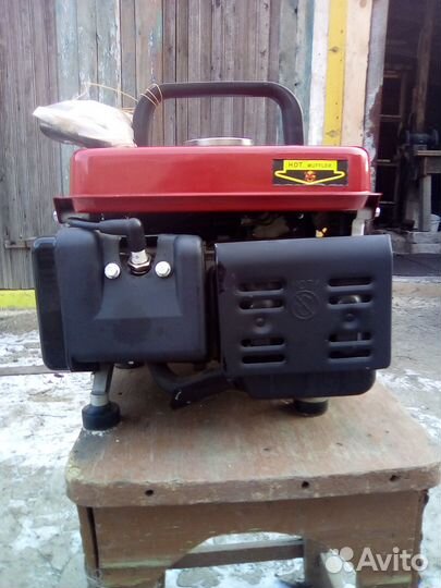 Бензогенератор новый