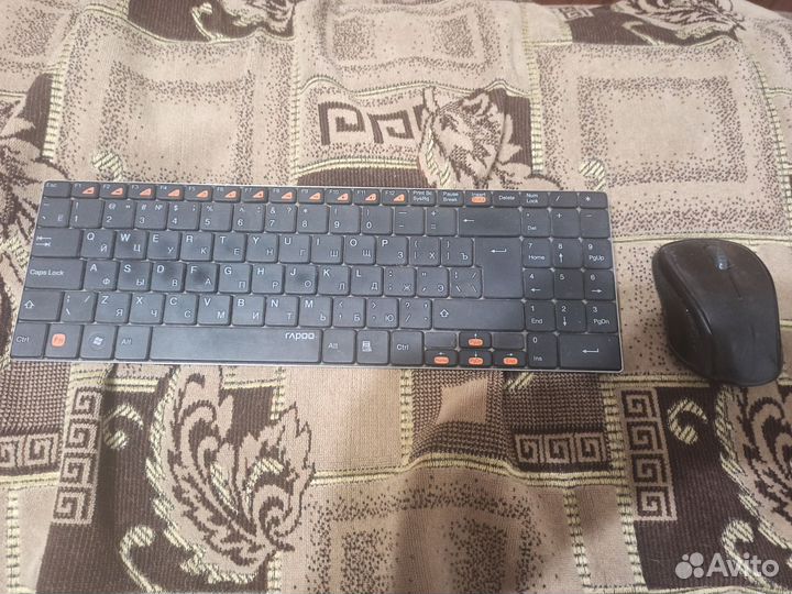 Беспроводная клавиатура и мышь