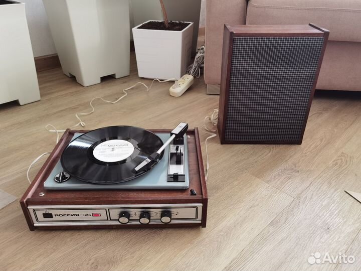 Электрофон Россия 323