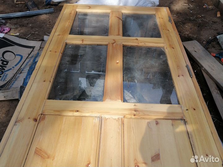 Дверь входная деревянная с коробкой