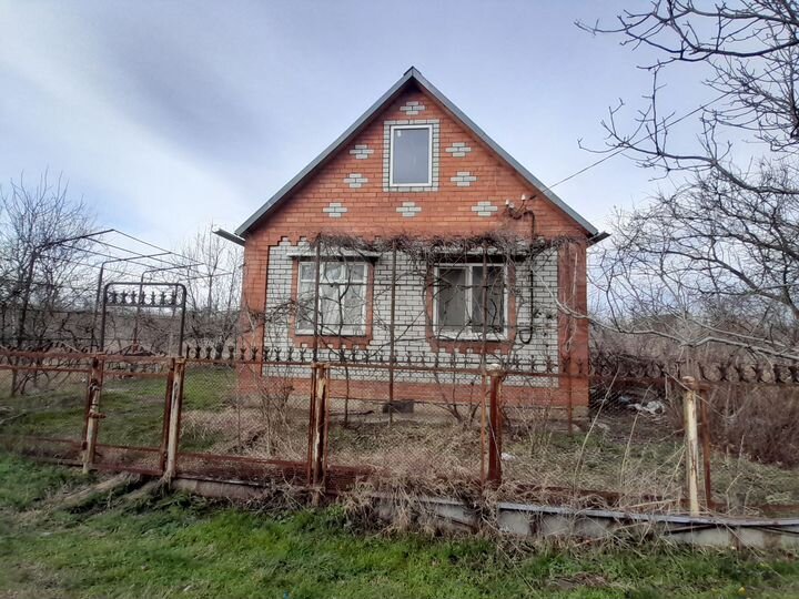 Дом 36,6 м² на участке 7 сот.