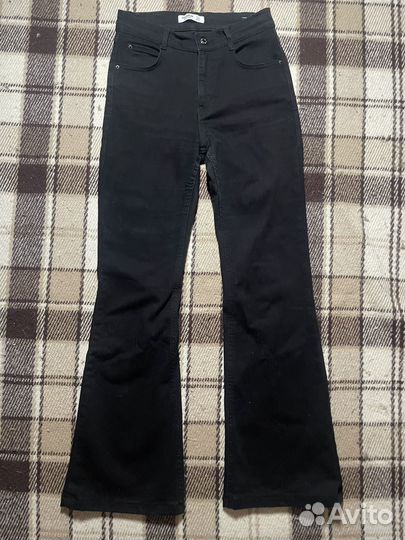 Джинсы клеш