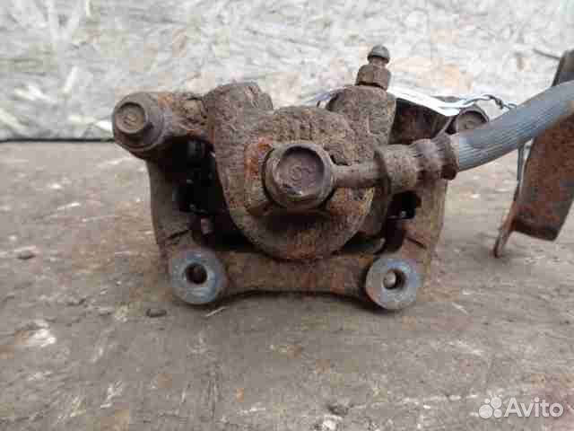 Суппорт задний левый Honda Pilot 1