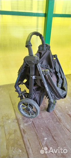 Коляска прогулочная Moon