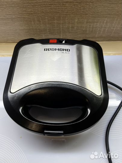 Сендвич тостер Redmond