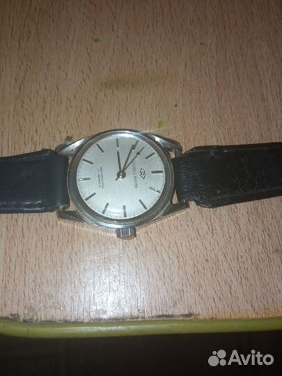 Часы серебро
