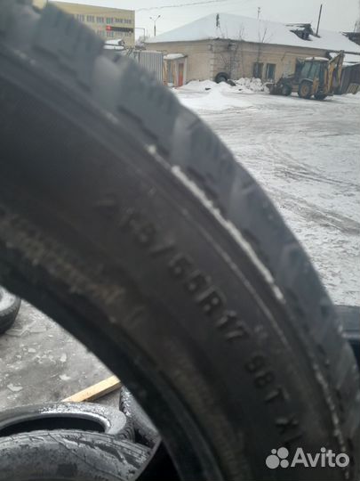 Kumho I'Zen KW27 215/55 R17 31Q