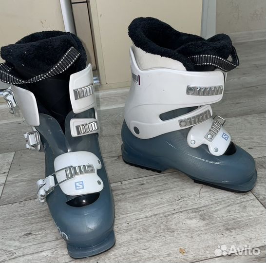 Горнолыжные ботинки Salomon