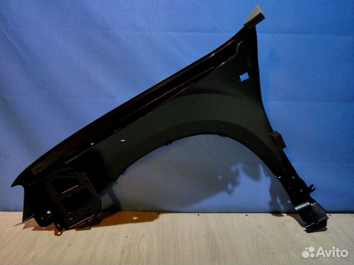 Крыло переднее правое Renault Duster 1 2011